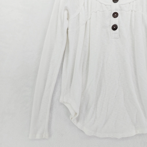Free People We The Free Off-White Thermal Button Knit Henley Tunic Top P5177 - Picture 4 of 9
